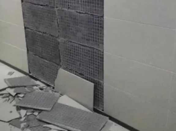 望花瓷砖空鼓维修公司分享下望花墙砖松动维修的知识
